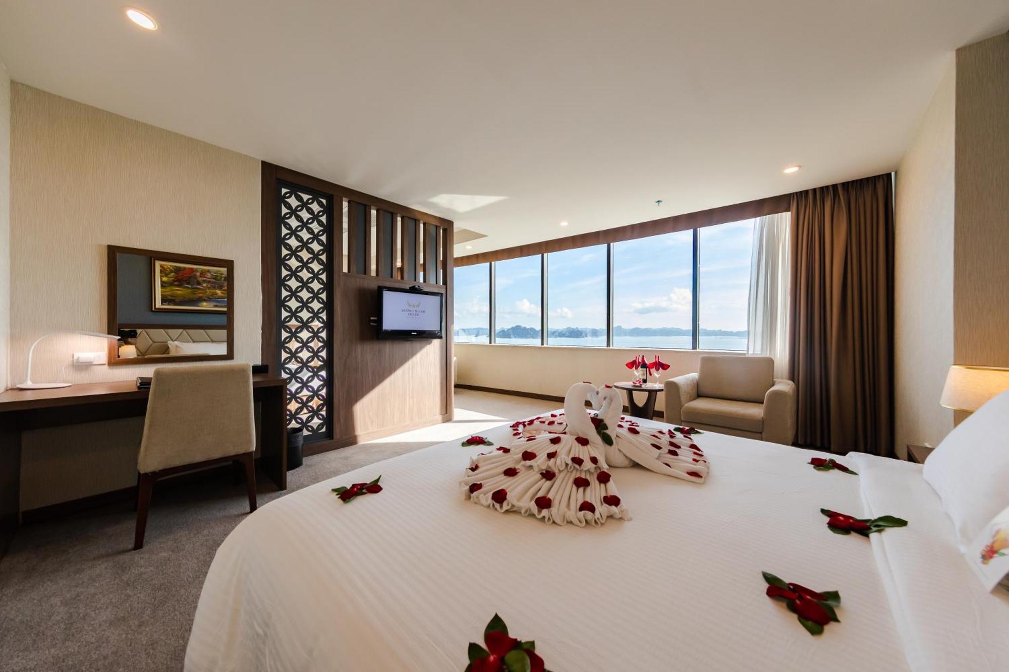 เมือง แท็ง แกรนด์ ฮาลอง โฮเต็ล Hotel ภายนอก รูปภาพ